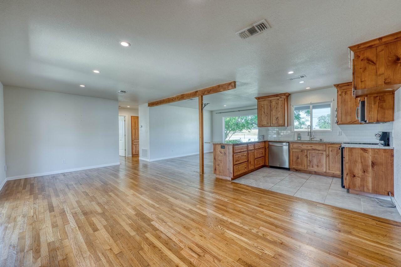 1207 W Haynie Street