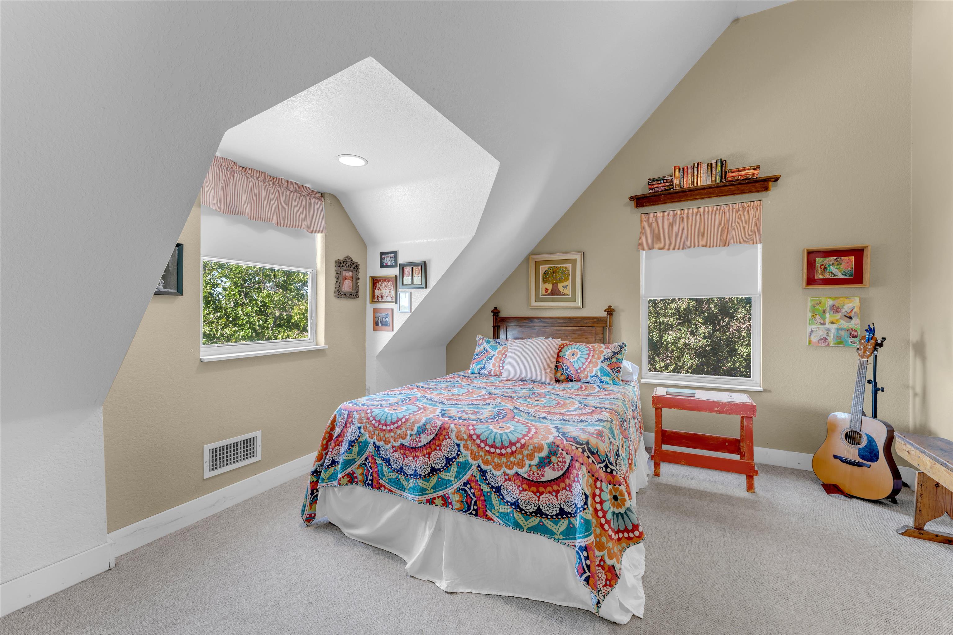 211 W Riverside Drive