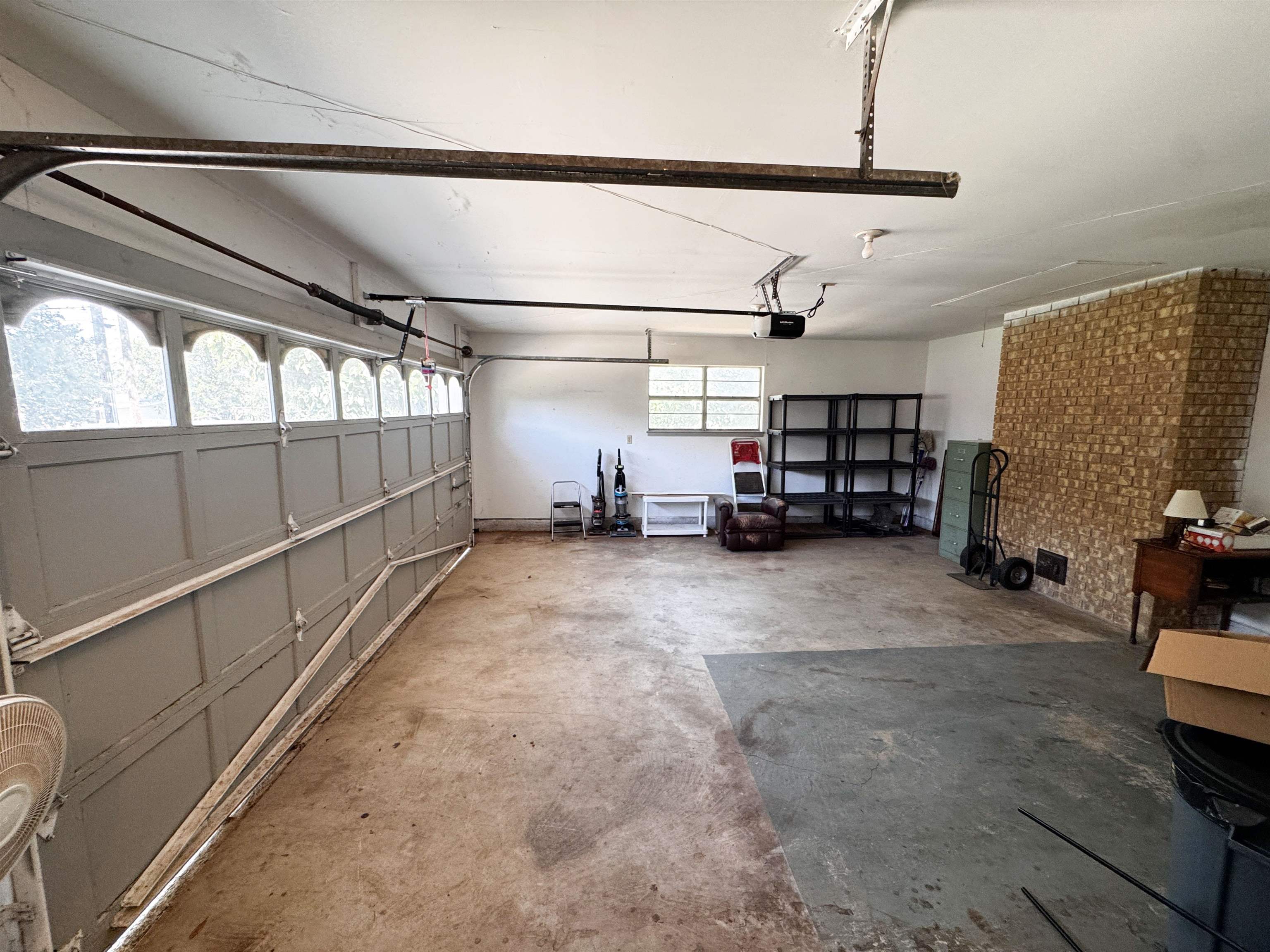 102 W Llano Street