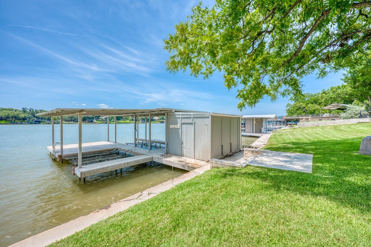 1704 Bluebonnet Lane