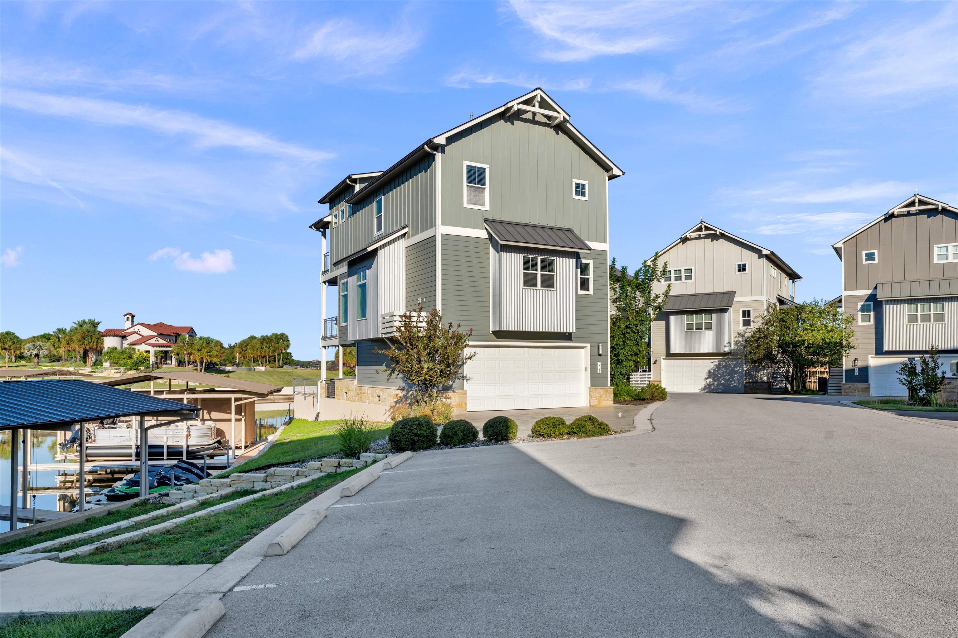 321 Island Circle