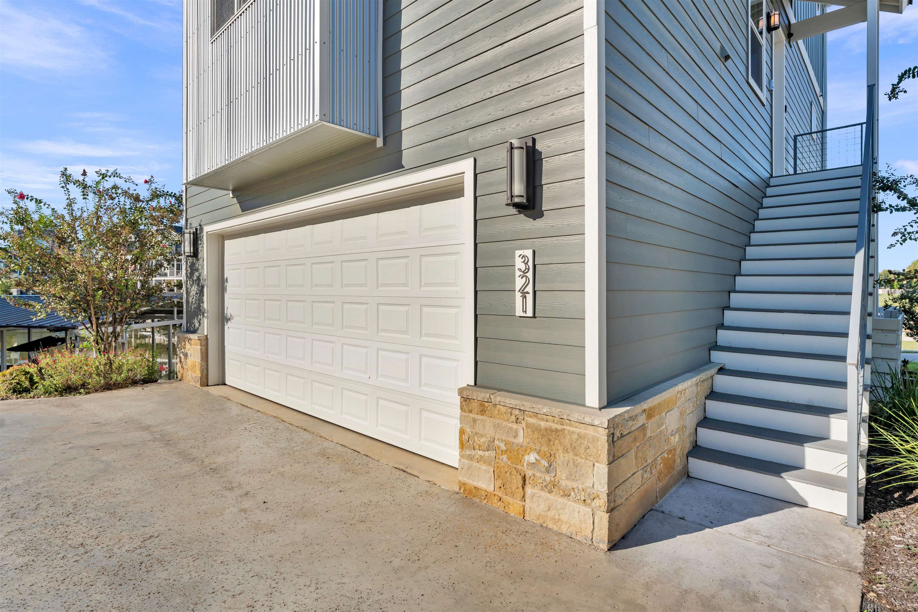 321 Island Circle