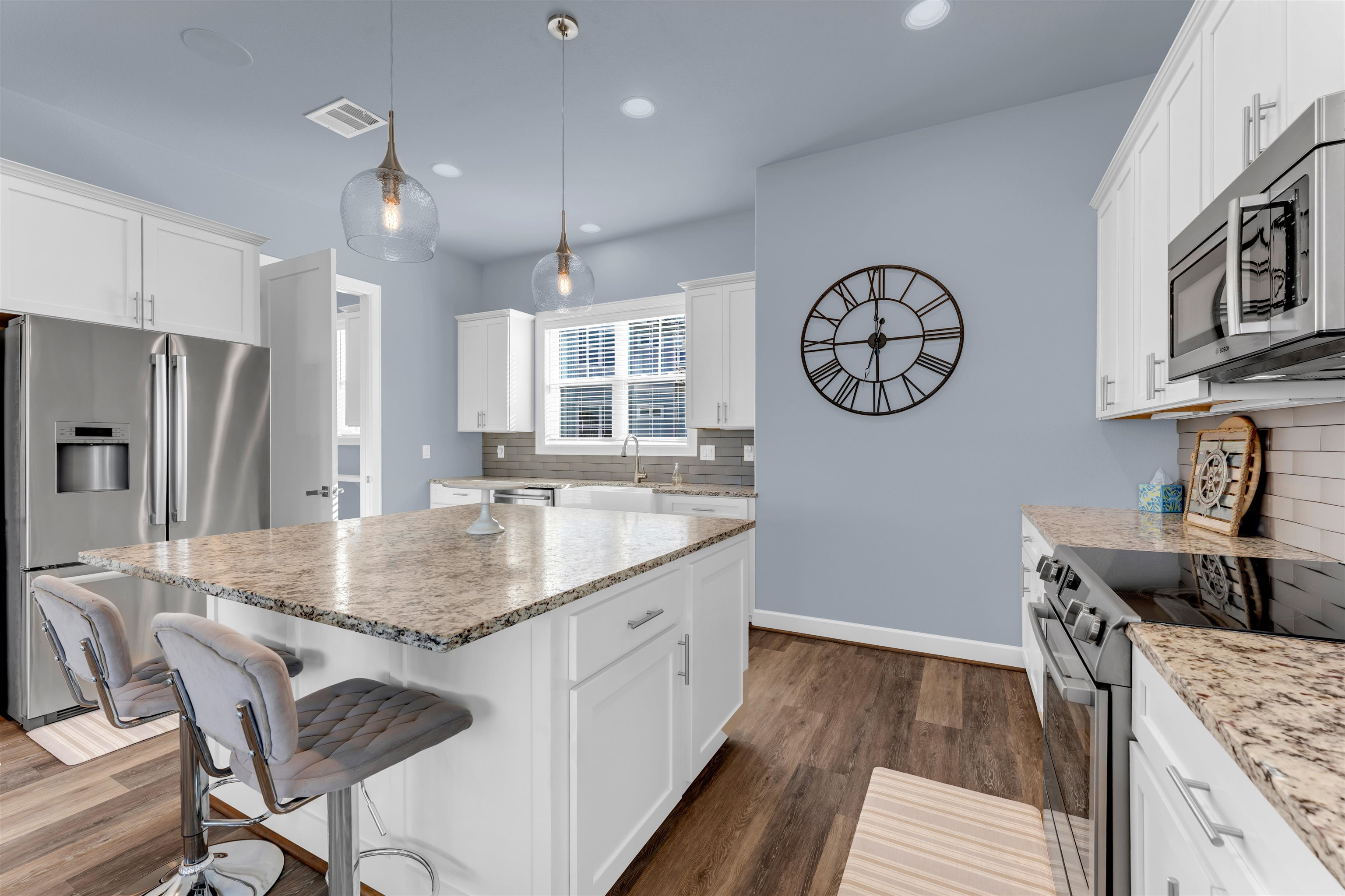 321 Island Circle
