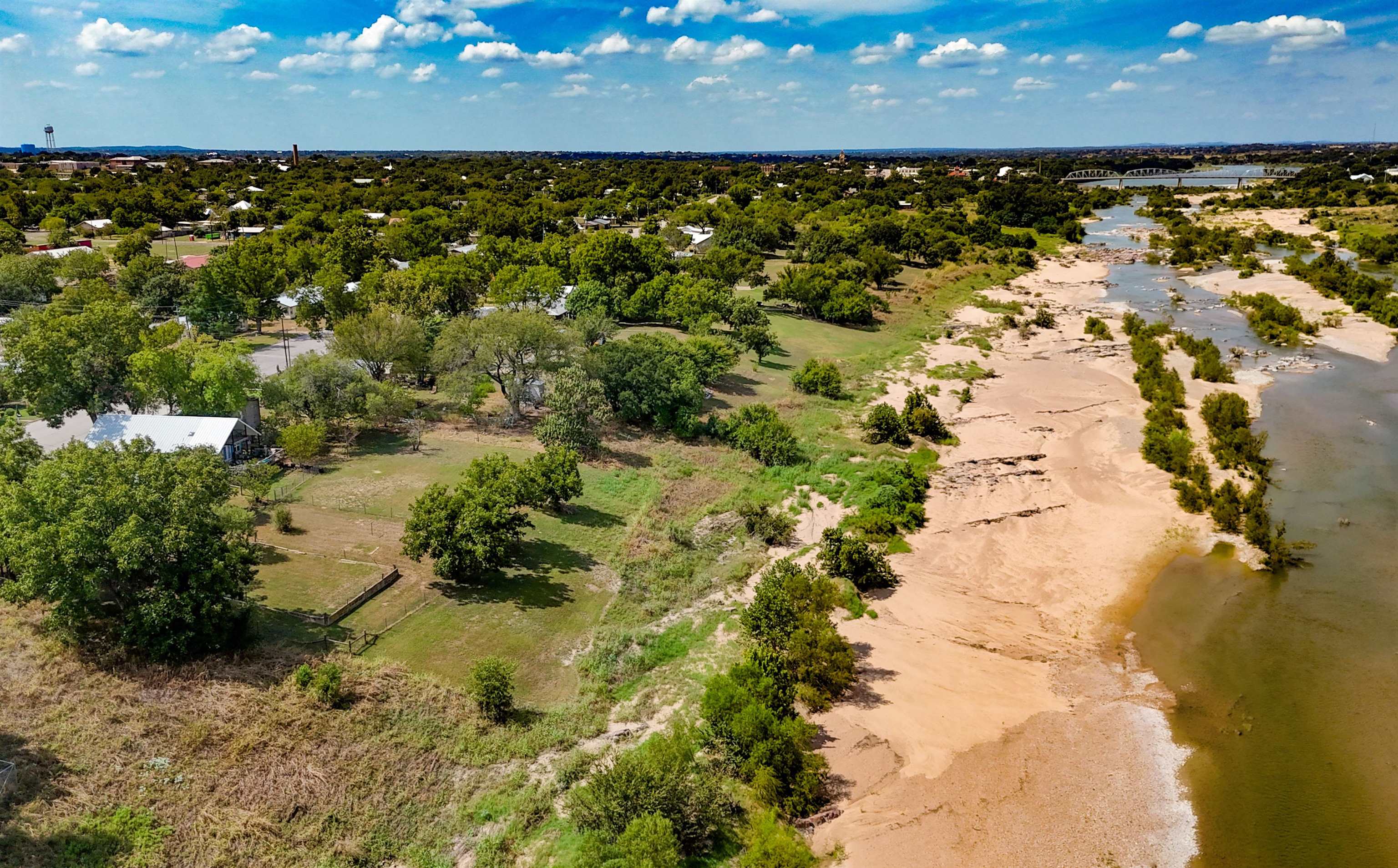 1205 Sandstone Llano Tx Us 78643 Hlm179713