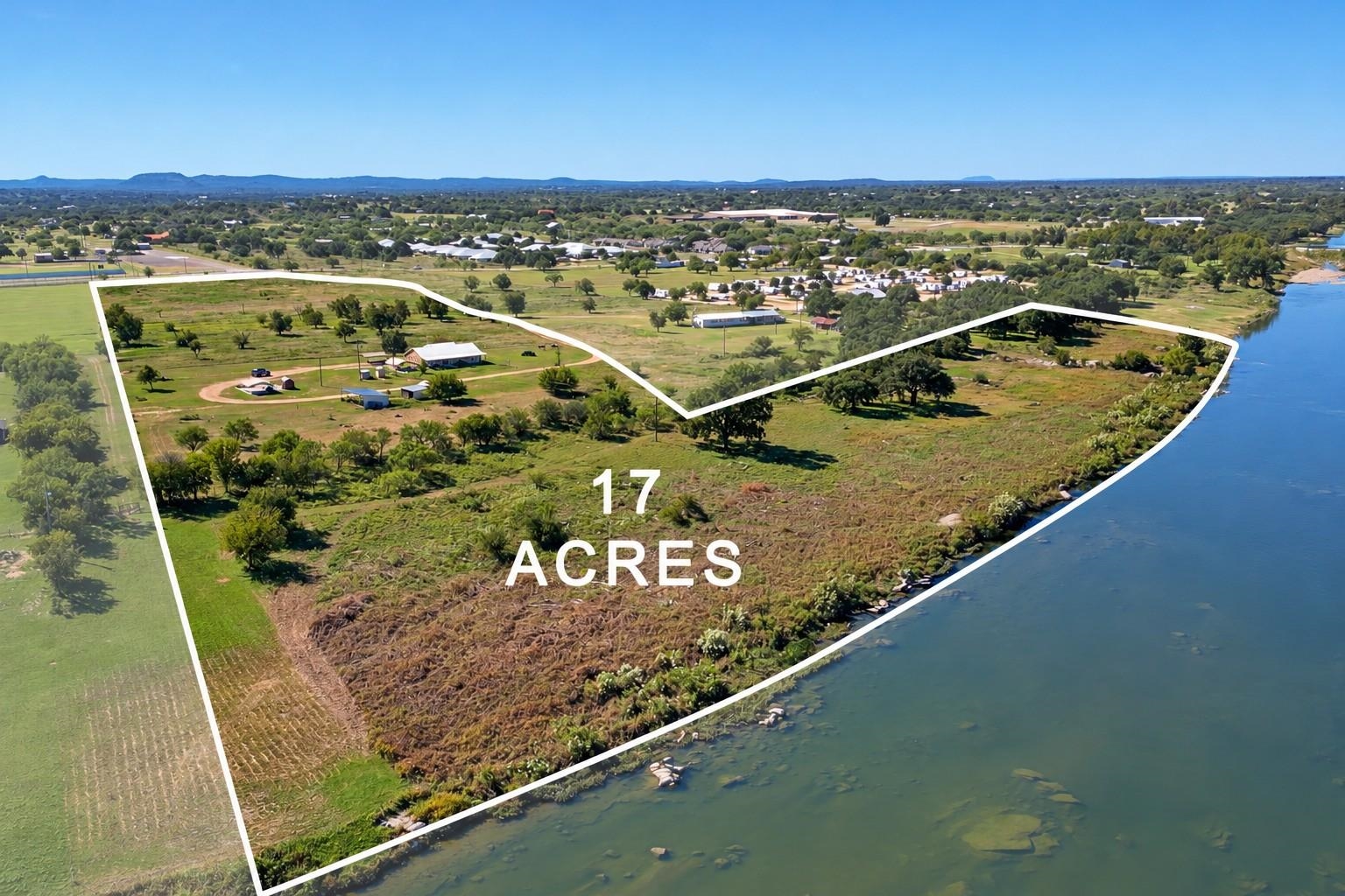 1701 W Rr 152 Llano Tx Us 78643 Hlm179744