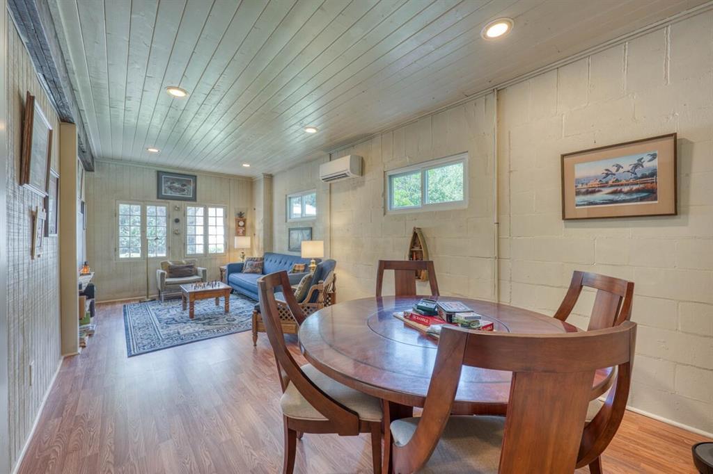 409 Island Lodges DR