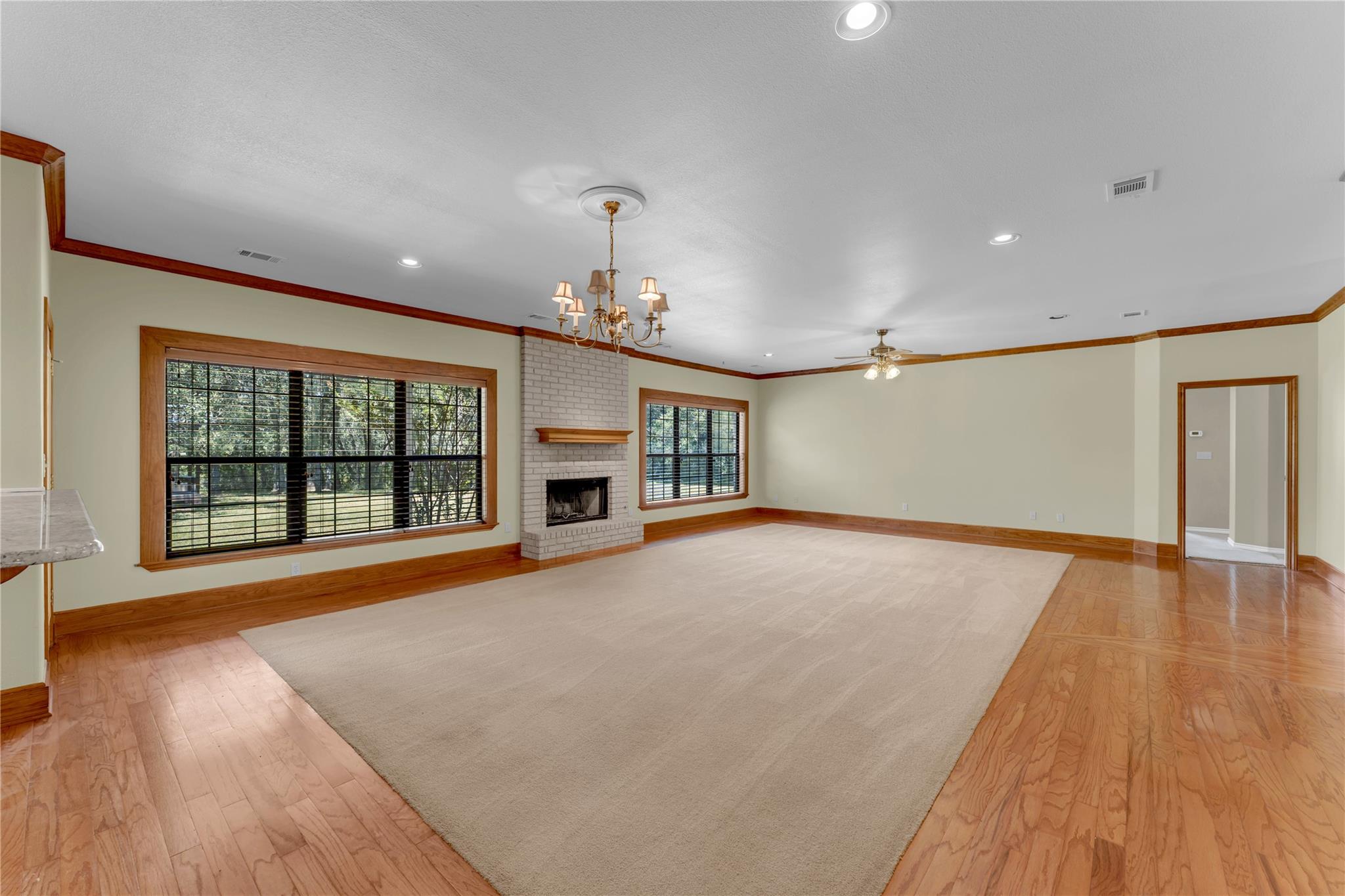 627 Ranch Road 2323