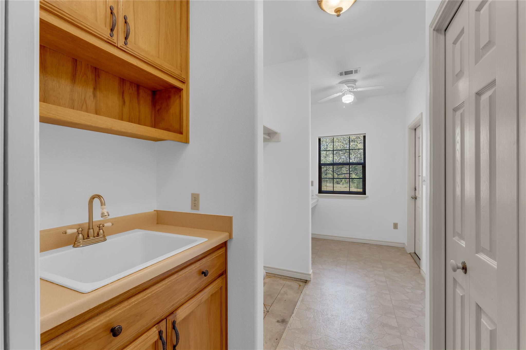 627 Ranch Road 2323