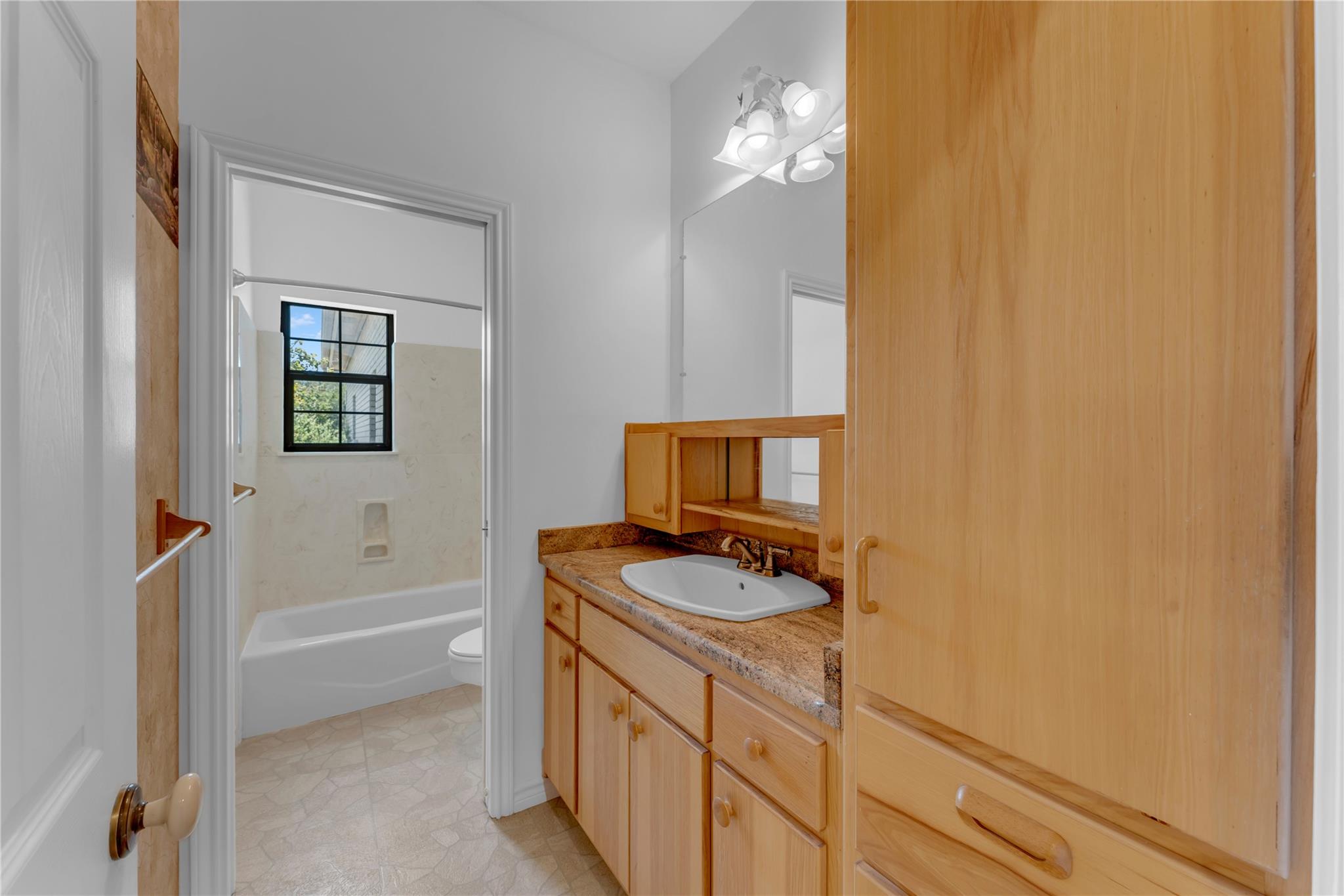 627 Ranch Road 2323