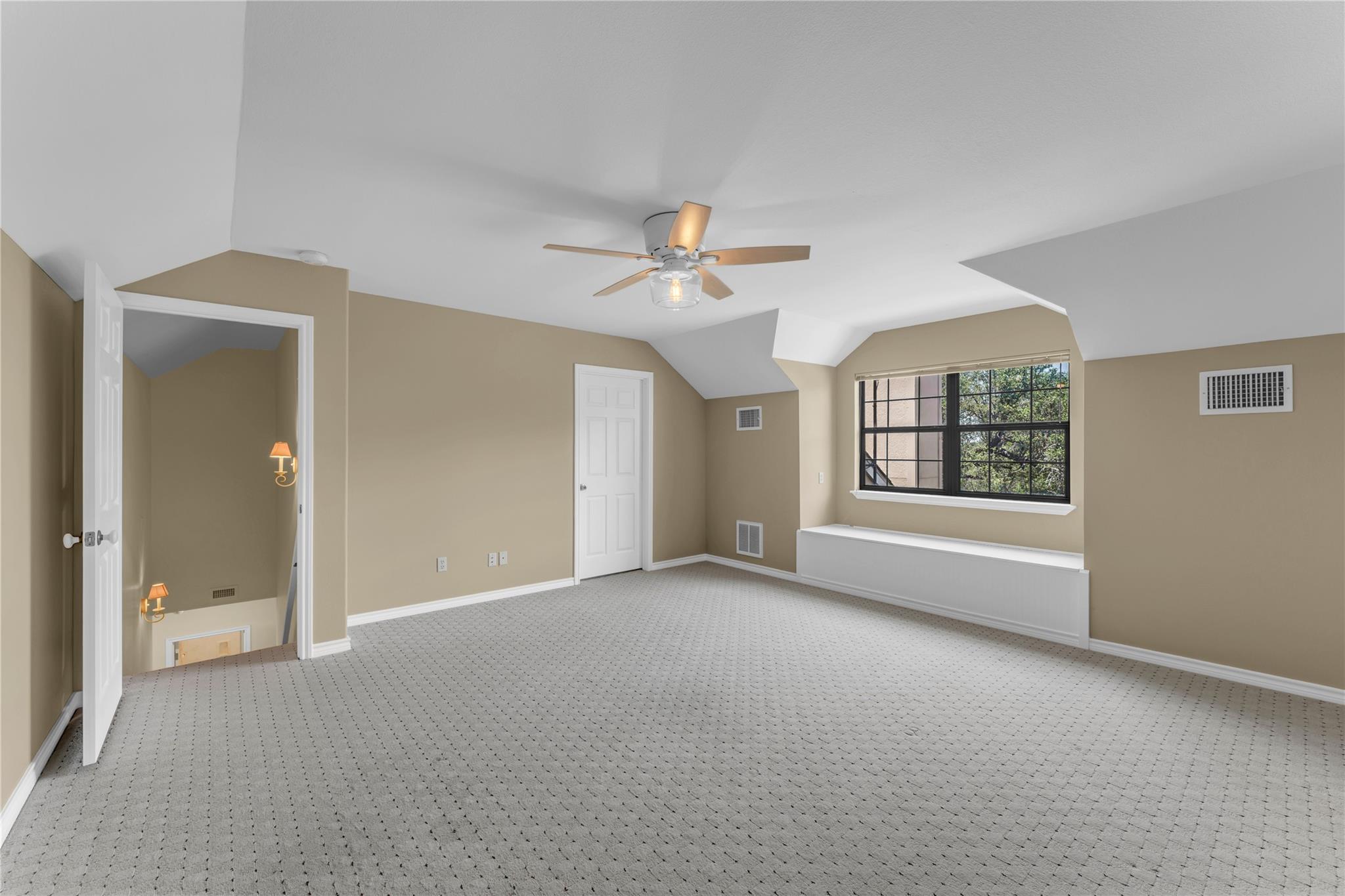 627 Ranch Road 2323