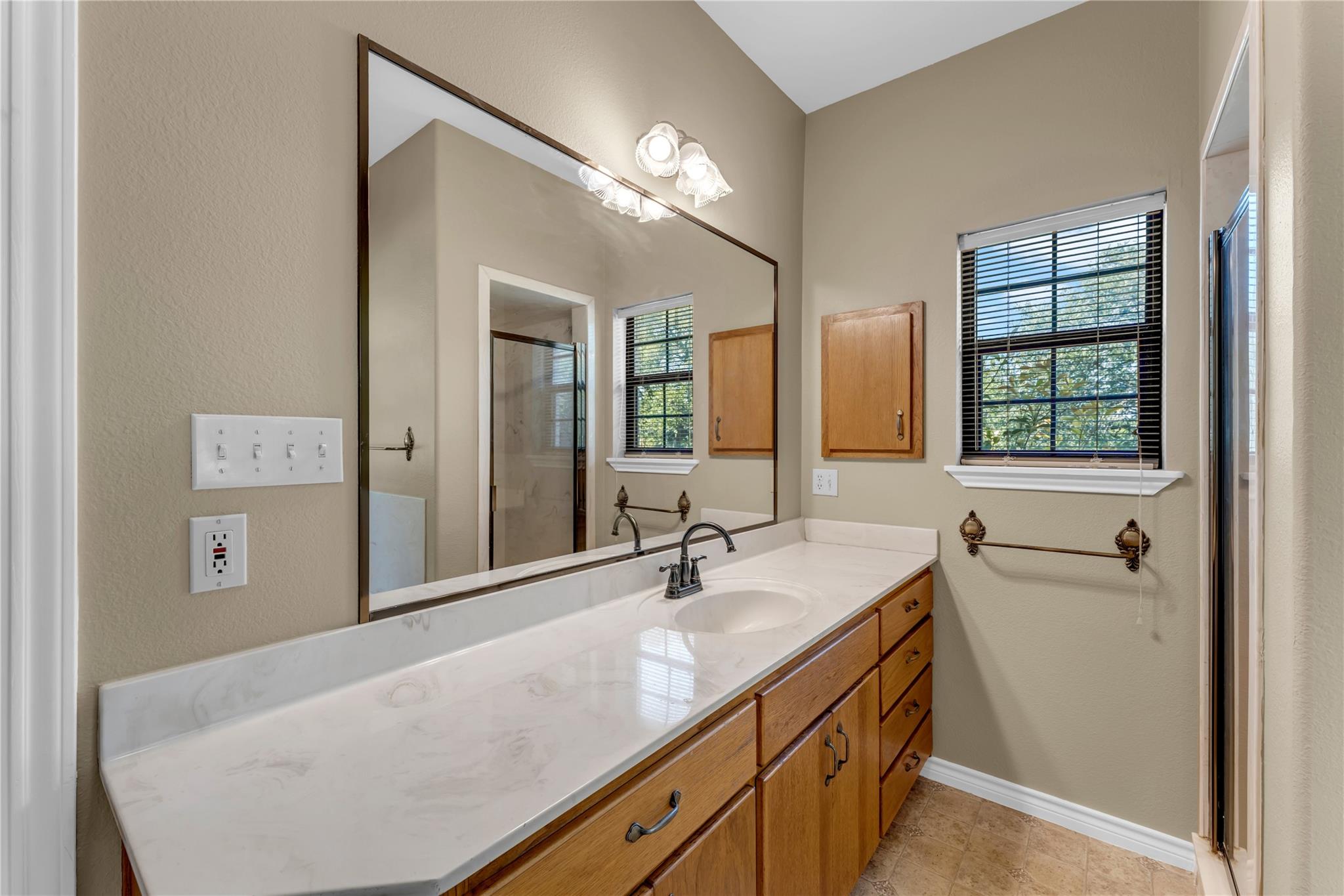 627 Ranch Road 2323
