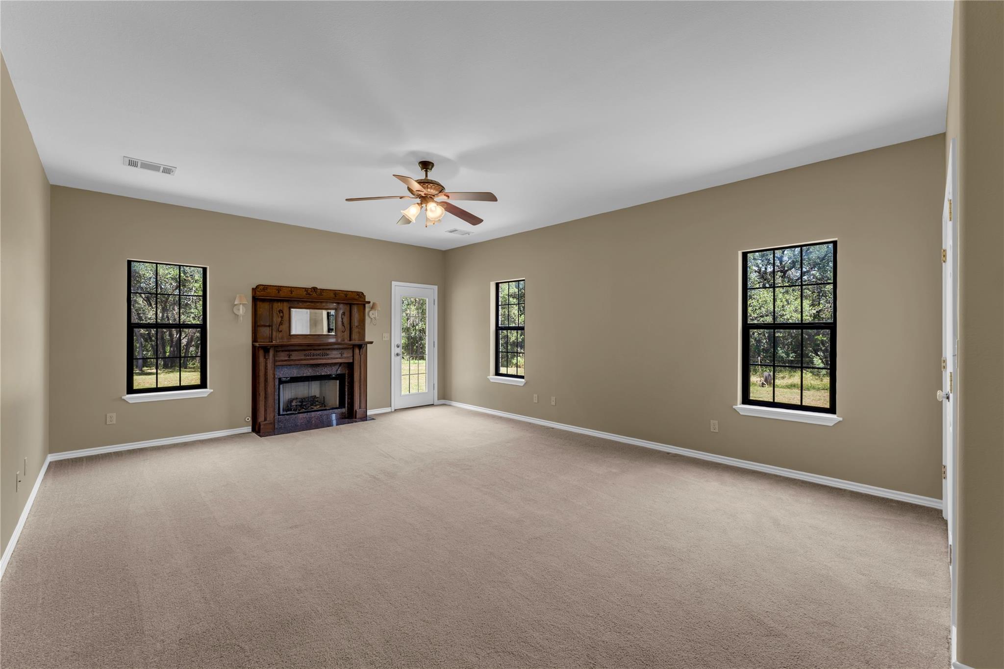 627 Ranch Road 2323