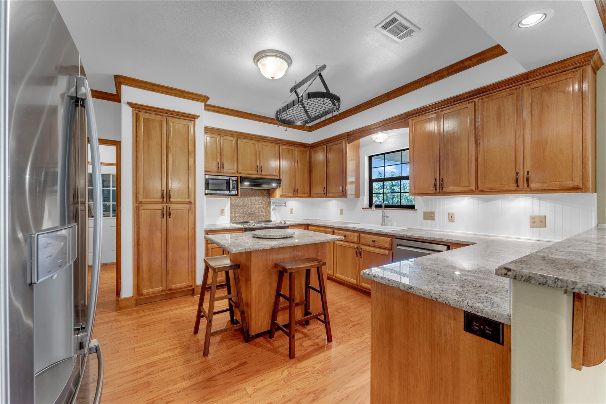 627 Ranch Road 2323
