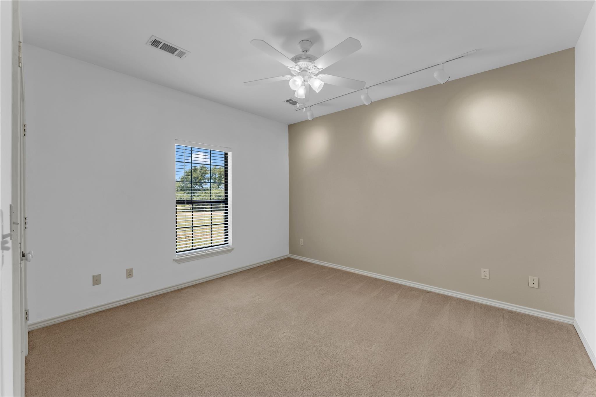 627 Ranch Road 2323