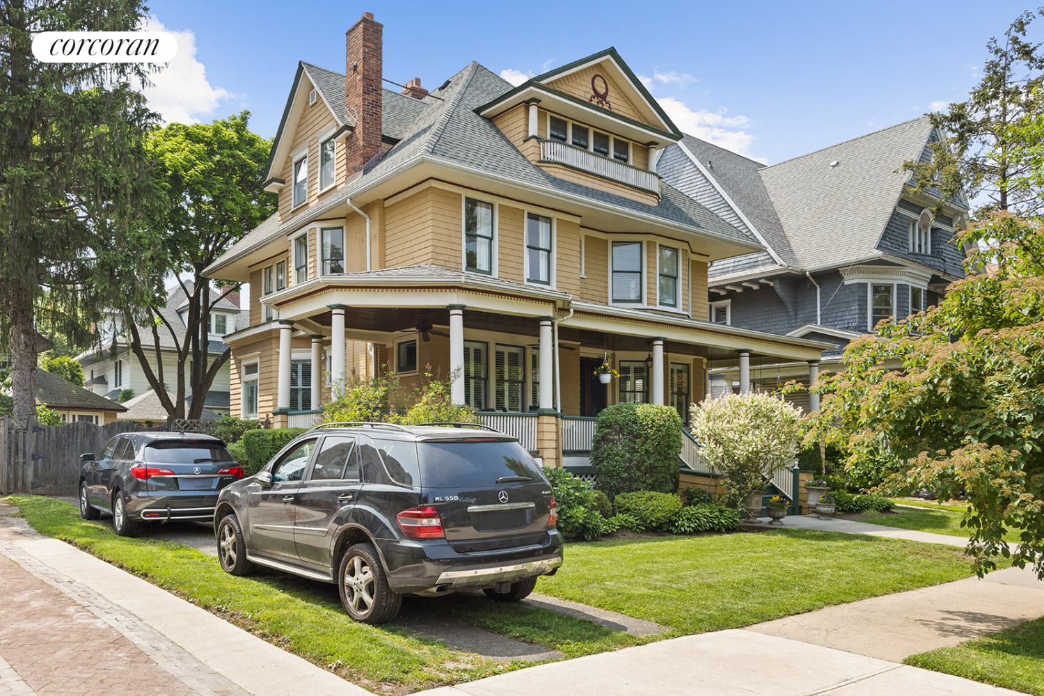 500 E 18TH Street