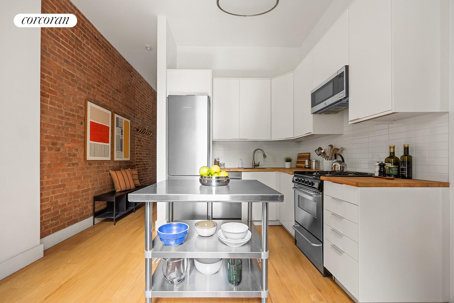 157 WAVERLY Avenue 2D