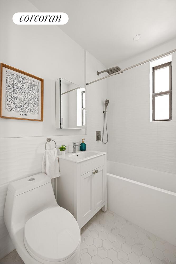 657 E 26TH Street 2T