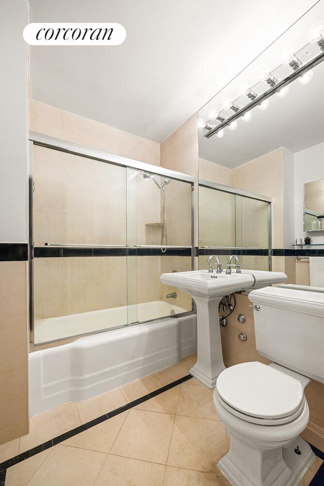 116 CENTRAL Park S 4E