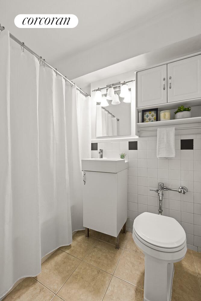 400 E 17TH Street 604