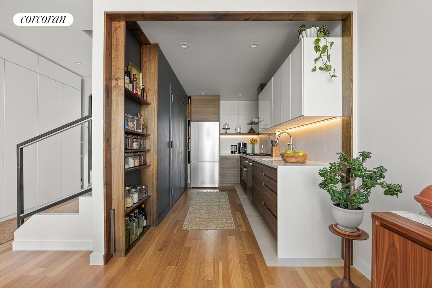 227 34TH Street 4R