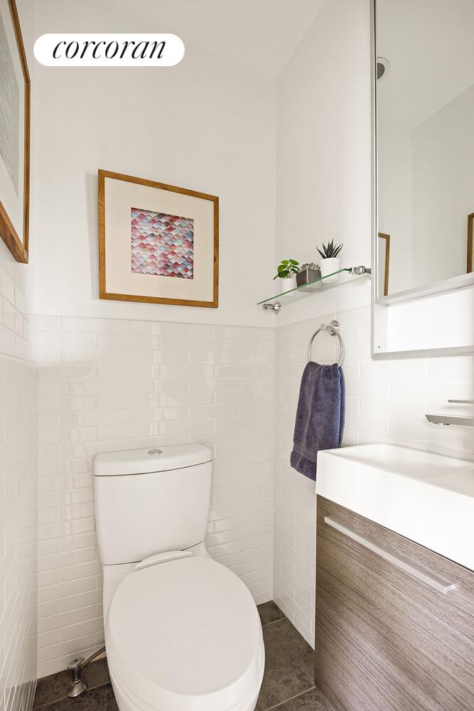 104 ST MARKS Place 3E