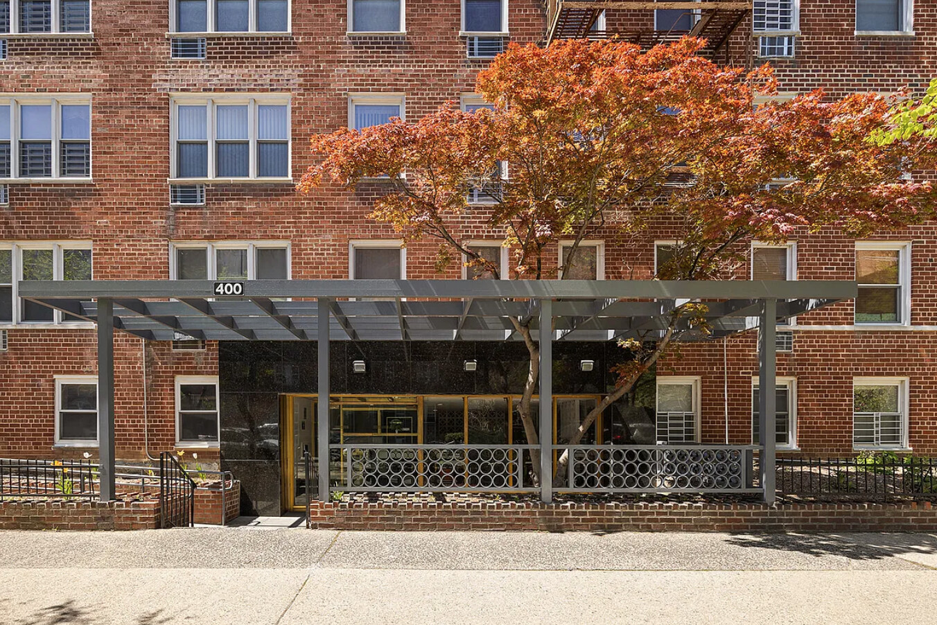 400 E 17TH Street 512