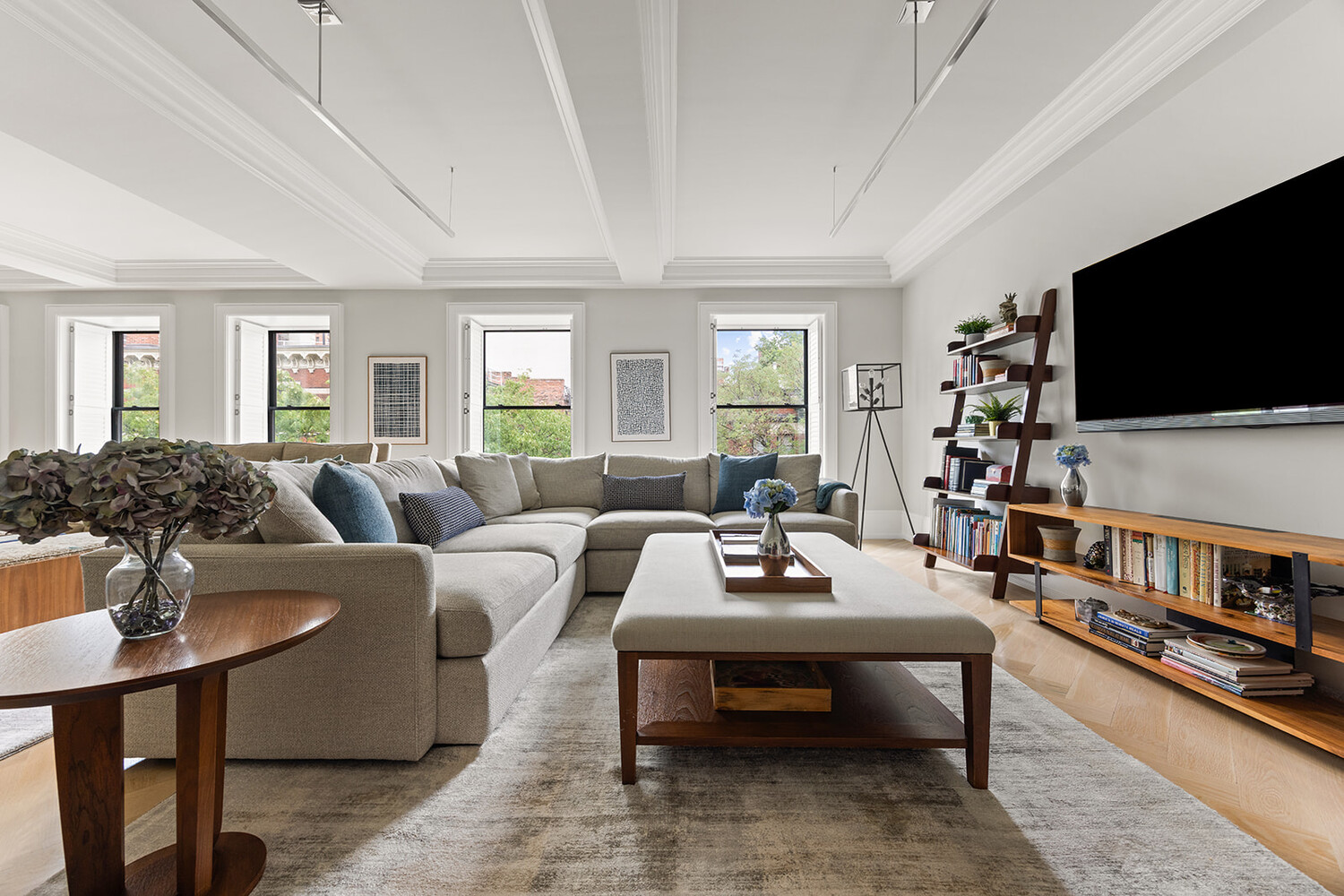 182 W 82ND Street 4E