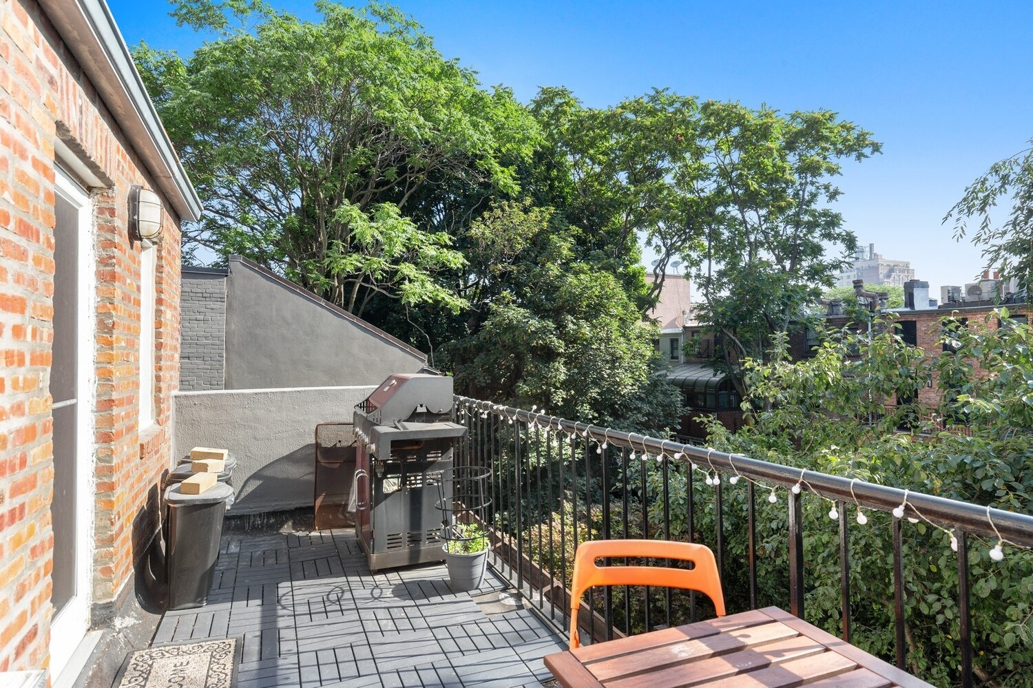 141 ST FELIX Street