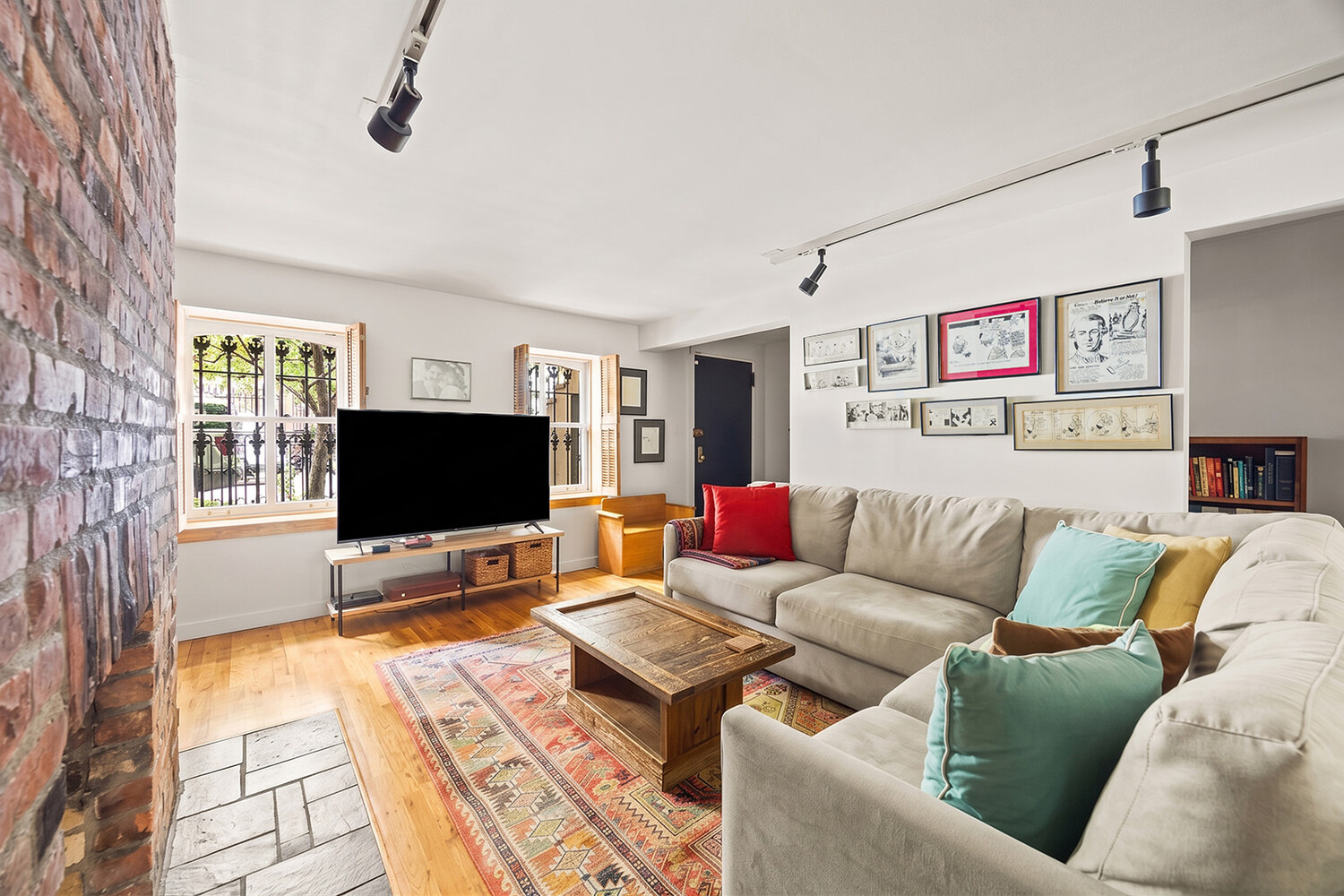 141 ST FELIX Street