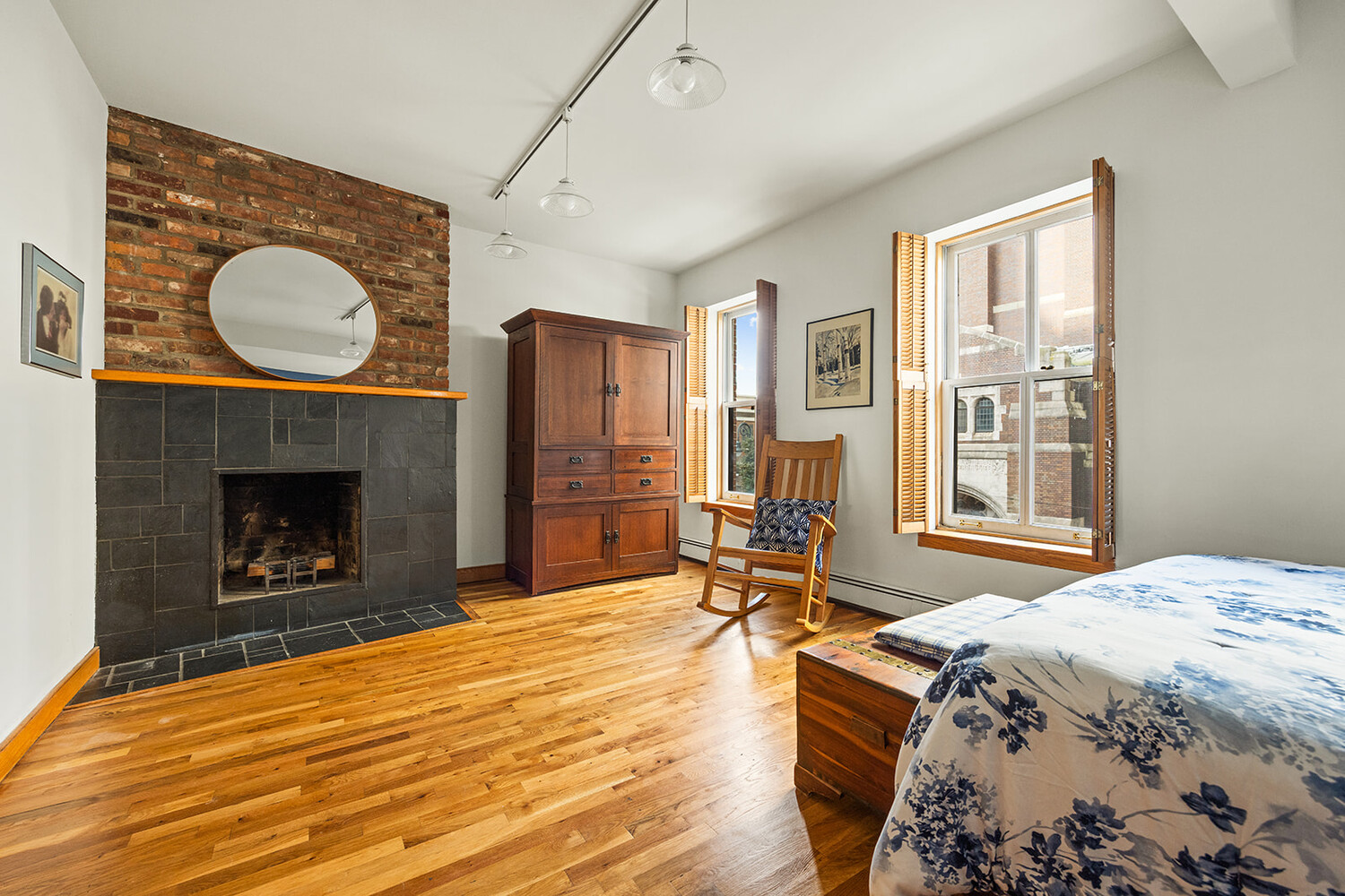 141 ST FELIX Street