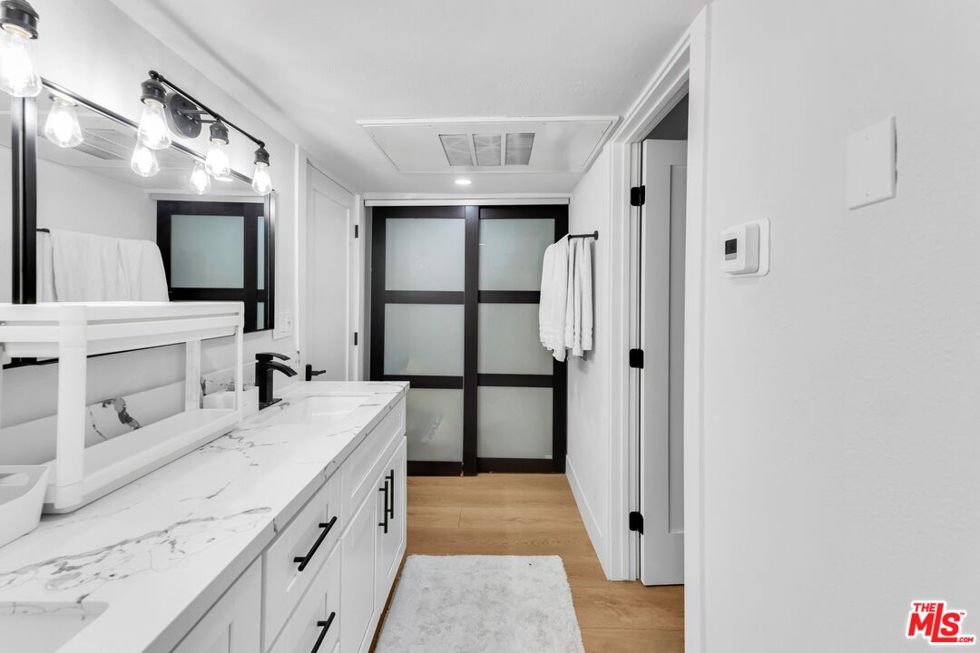 1741 Granville Ave Unit: 104