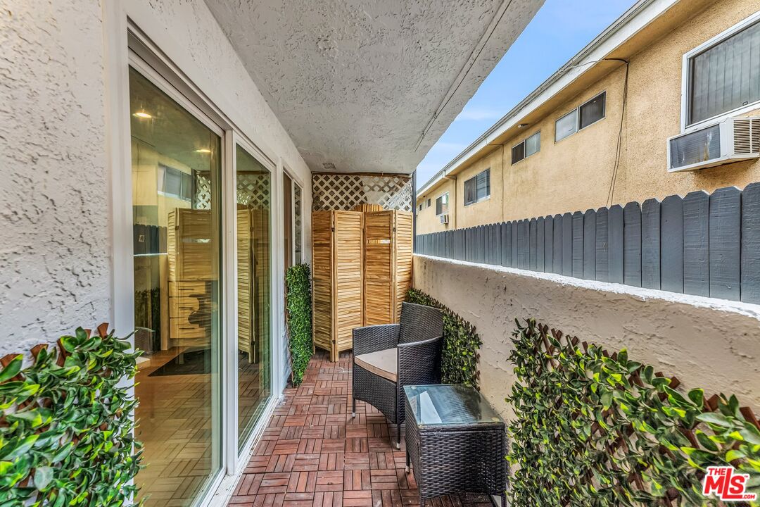 1741 Granville Ave Unit: 104