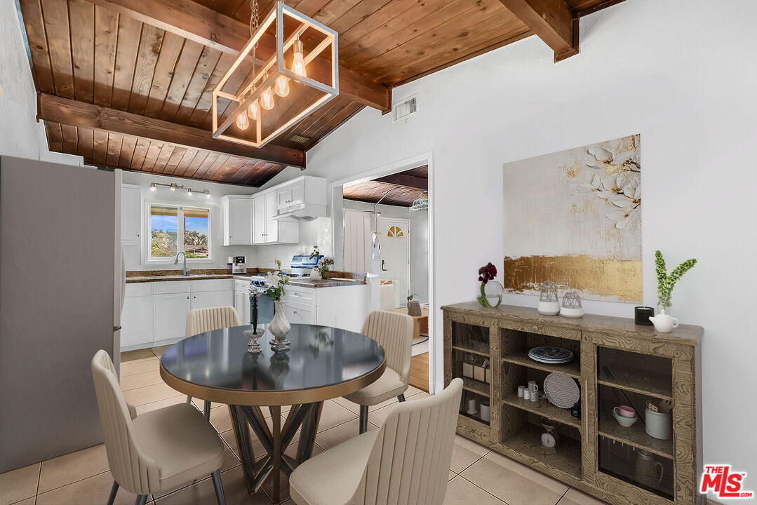 18347 E Bellefont Dr