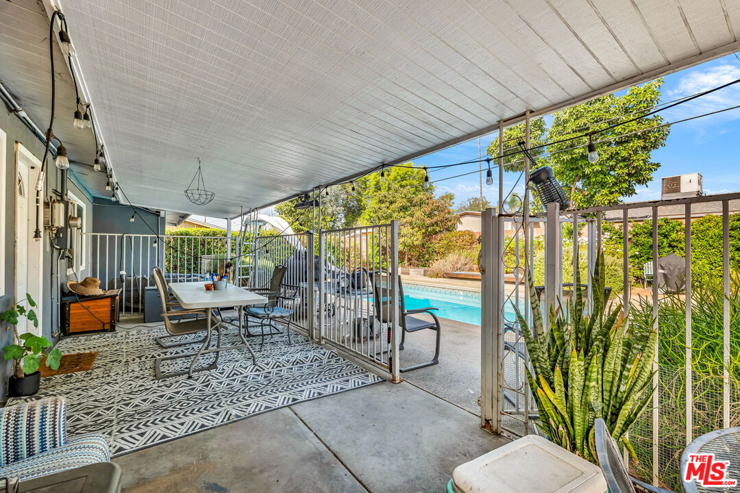 18347 E Bellefont Dr