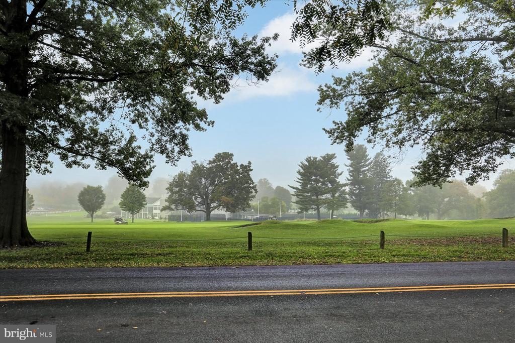 489 COUNTRY CLUB ROAD