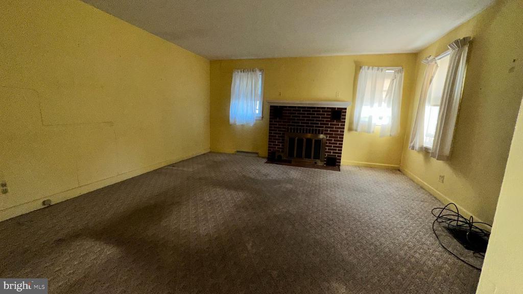 203 PINE ROAD
