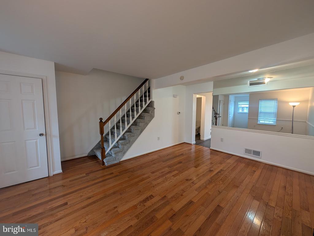 887 OLD SILVER SPRING ROAD
