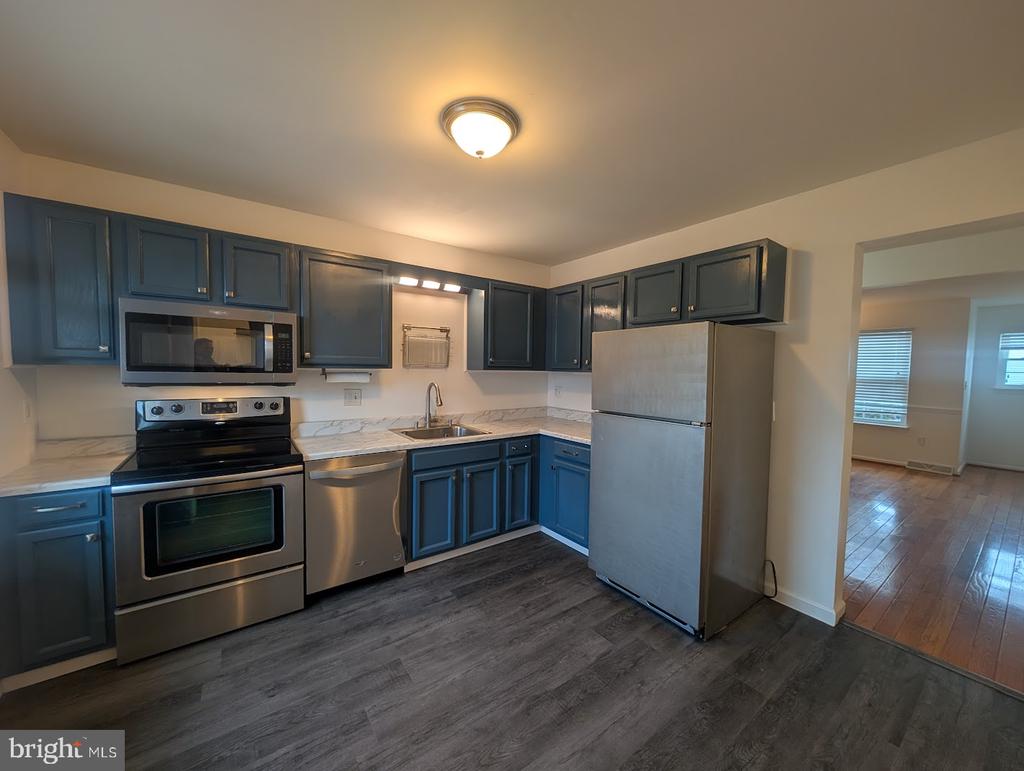 887 OLD SILVER SPRING ROAD
