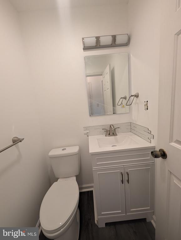 887 OLD SILVER SPRING ROAD