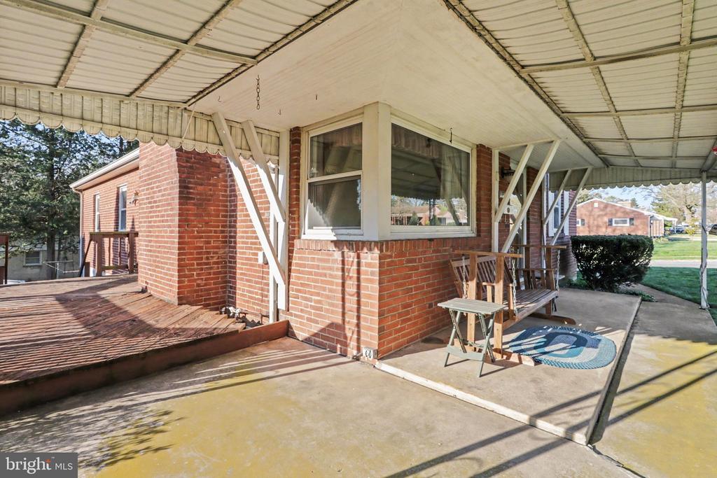 1803 WILLOW ROAD
