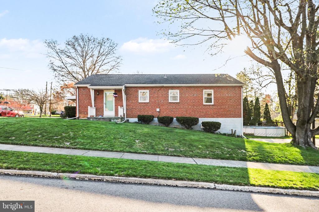 1803 WILLOW ROAD