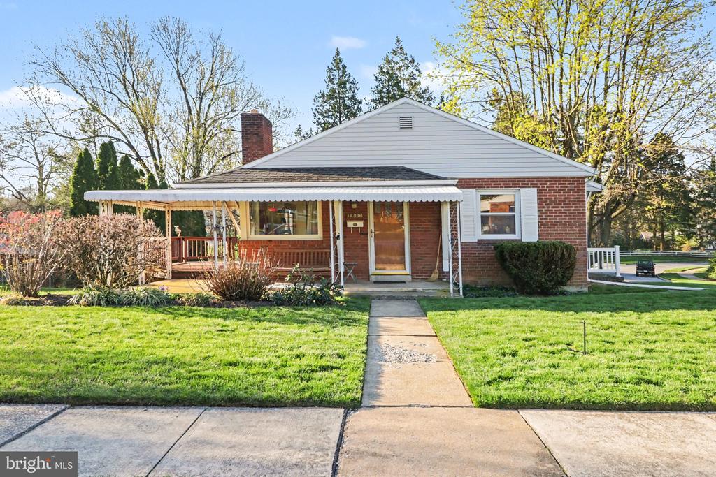 1803 WILLOW ROAD
