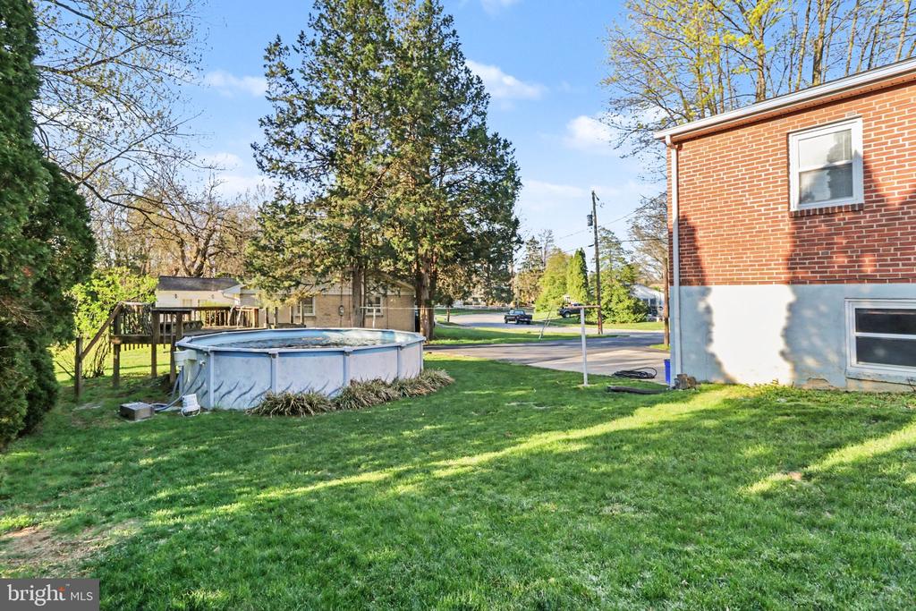 1803 WILLOW ROAD
