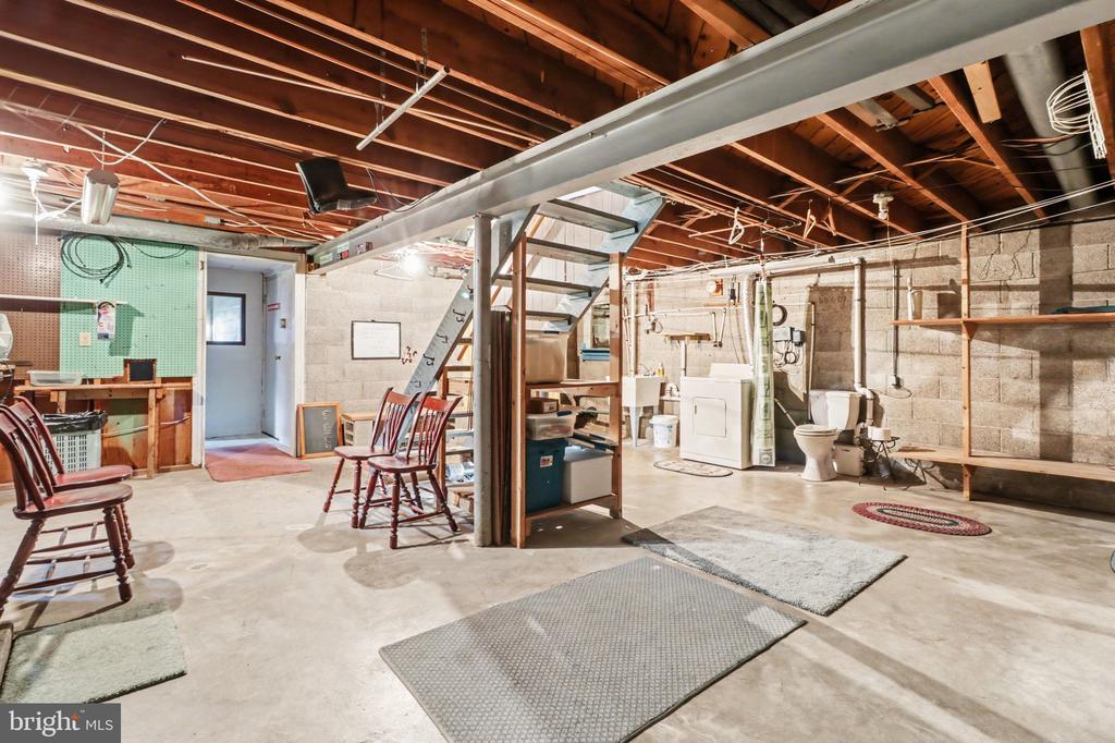 1803 WILLOW ROAD