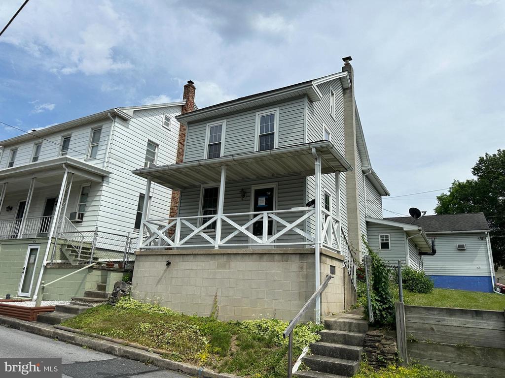 568 NORTH STREET