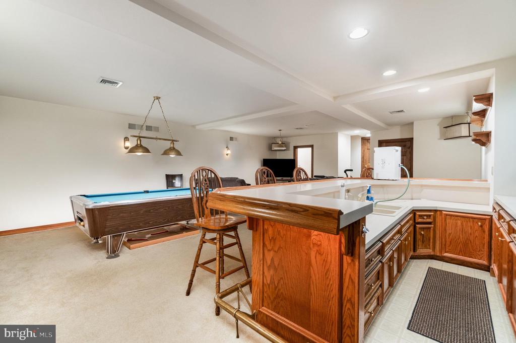 4007 PINE NEEDLES DRIVE