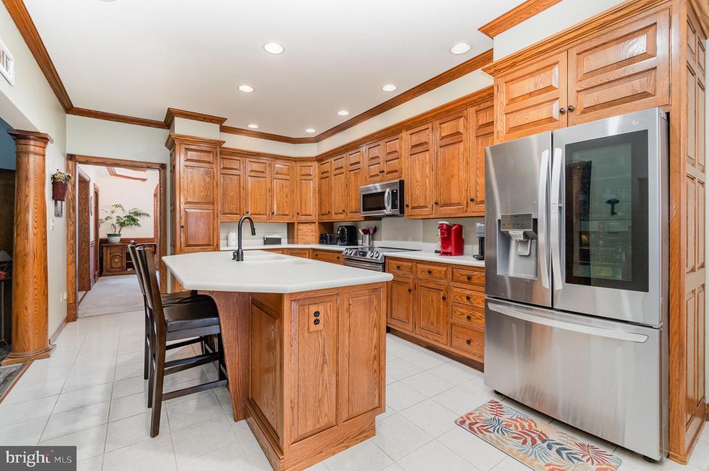 4007 PINE NEEDLES DRIVE