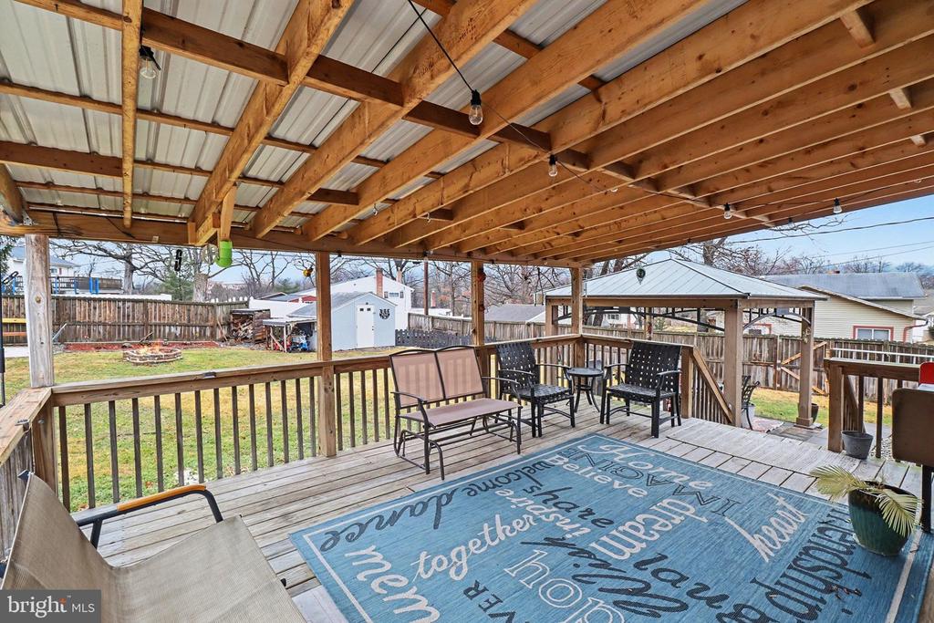 2184 PAXTON DRIVE