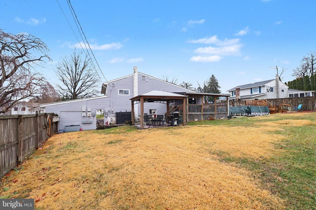 2184 PAXTON DRIVE