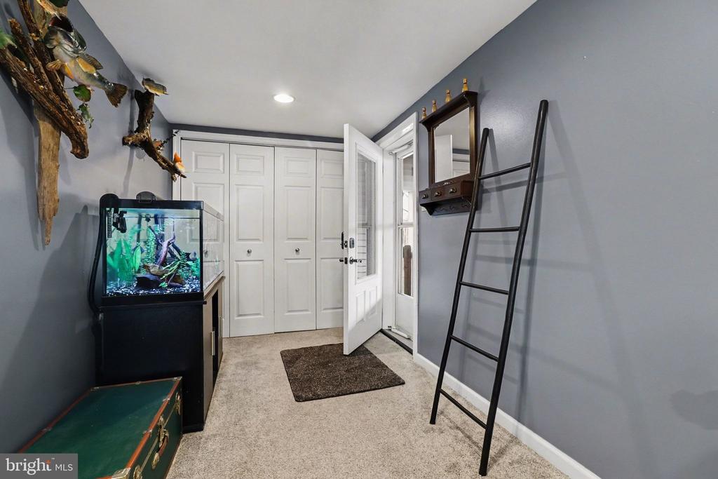 2184 PAXTON DRIVE